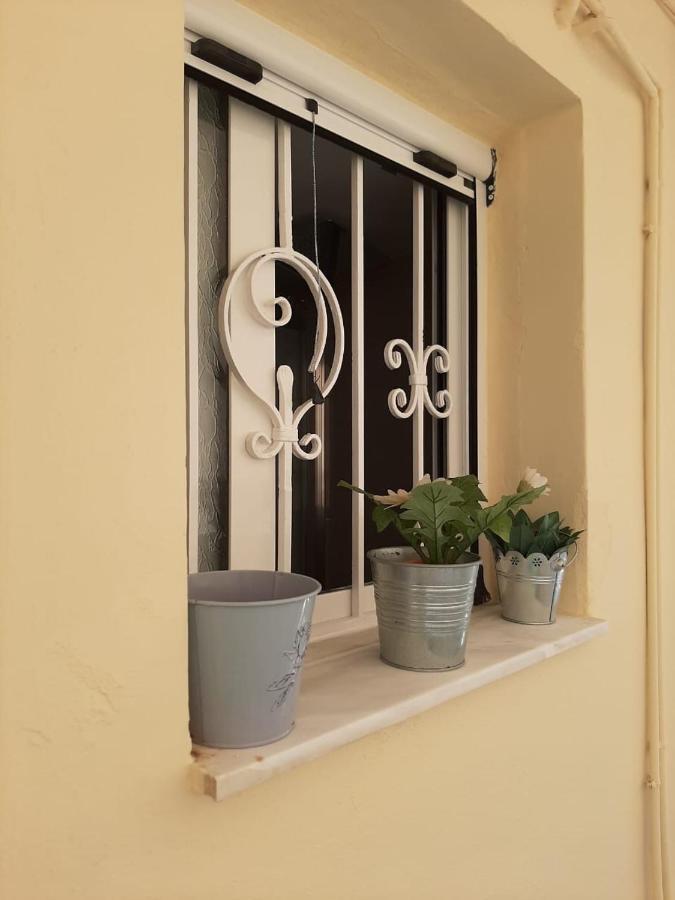 Kerry'S Cosy Apartment Вари Экстерьер фото