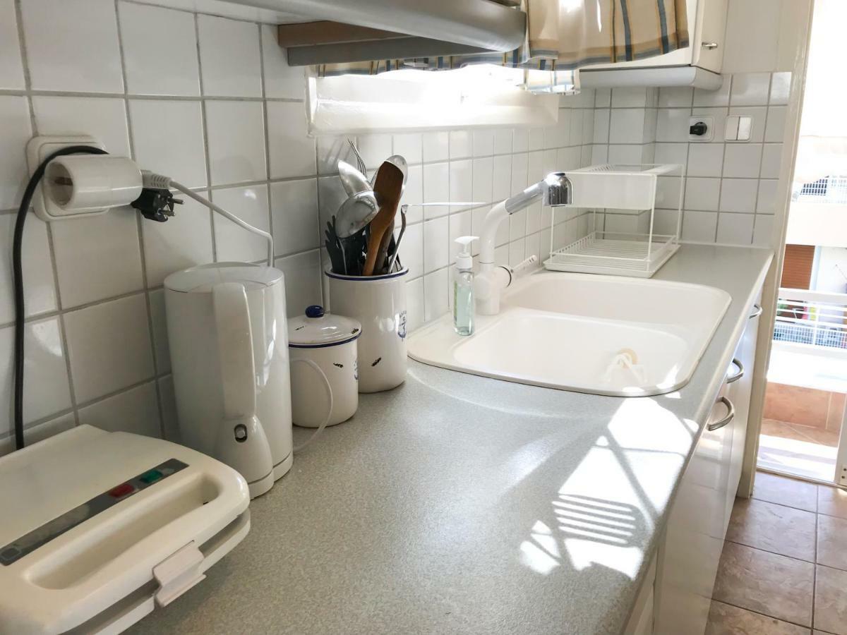 Kerry'S Cosy Apartment Вари Экстерьер фото