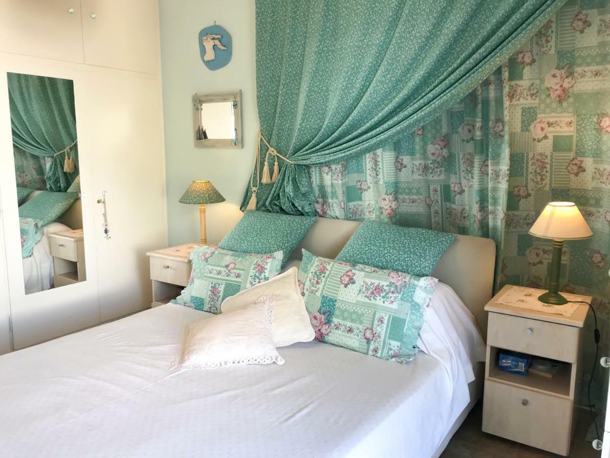 Kerry'S Cosy Apartment Вари Экстерьер фото