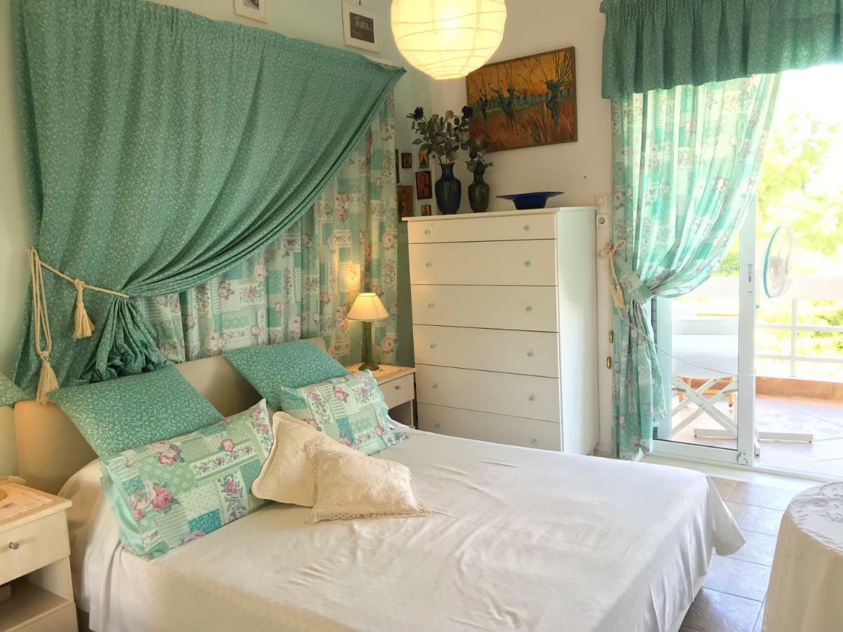 Kerry'S Cosy Apartment Вари Экстерьер фото